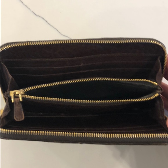 MiuMiu Ziparound Wallet - Picture 4 of 4